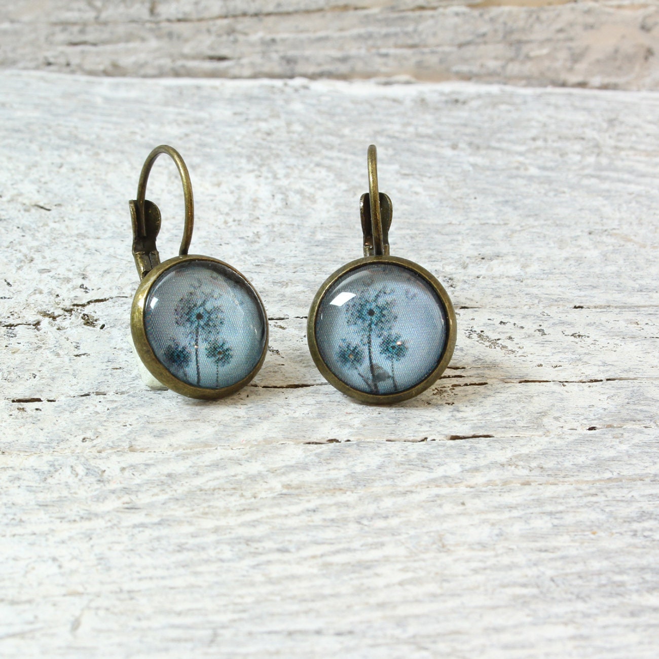 Zarte Pusteblume Ohrringe aus Edelstahl – Elegante Brisur