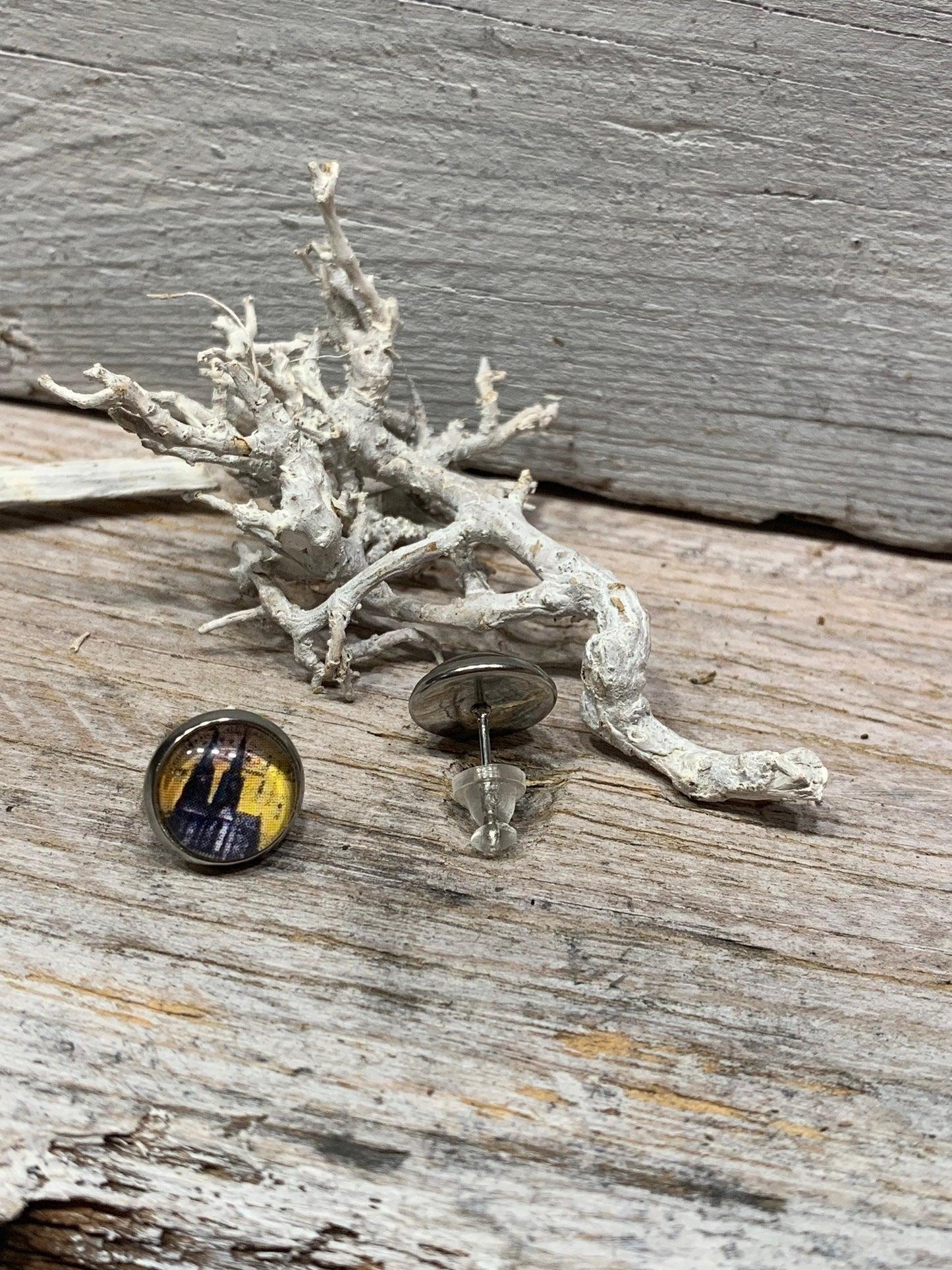 Ohrstecker Kölner Dom in Ocker-Gelb – Unikate für Musikliebhaber