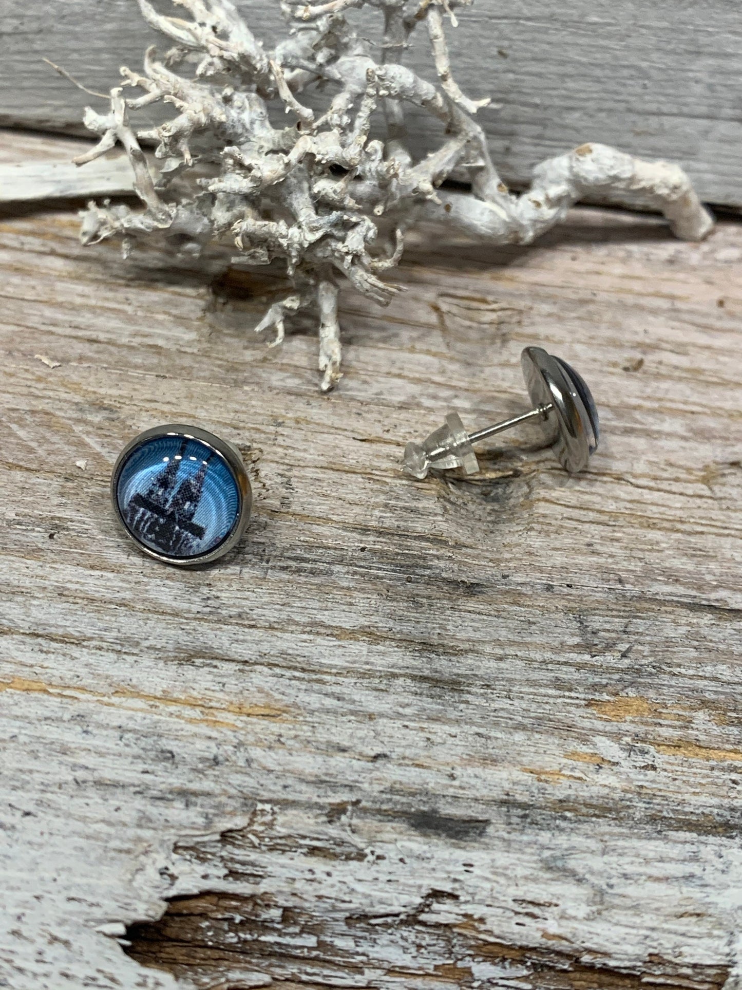 Ohrringe Kölner Dom in Himmelblau – Elegante Ohrstecker für jeden Anlass