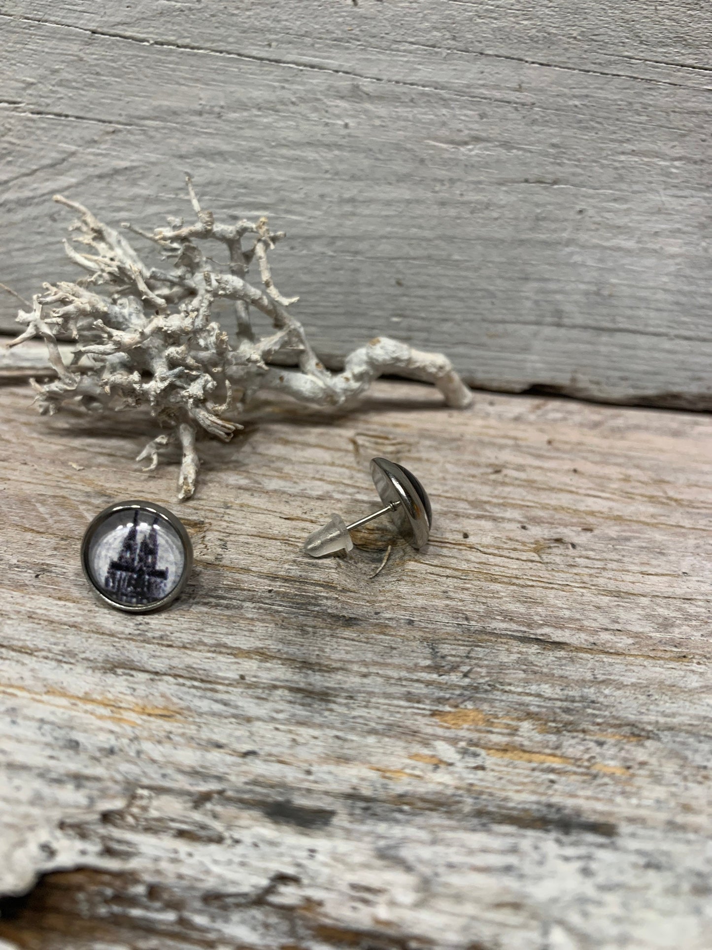 Ohrringe Kölner Dom in Schwarz-Weiß – Elegante Ohrstecker für jeden Anlass