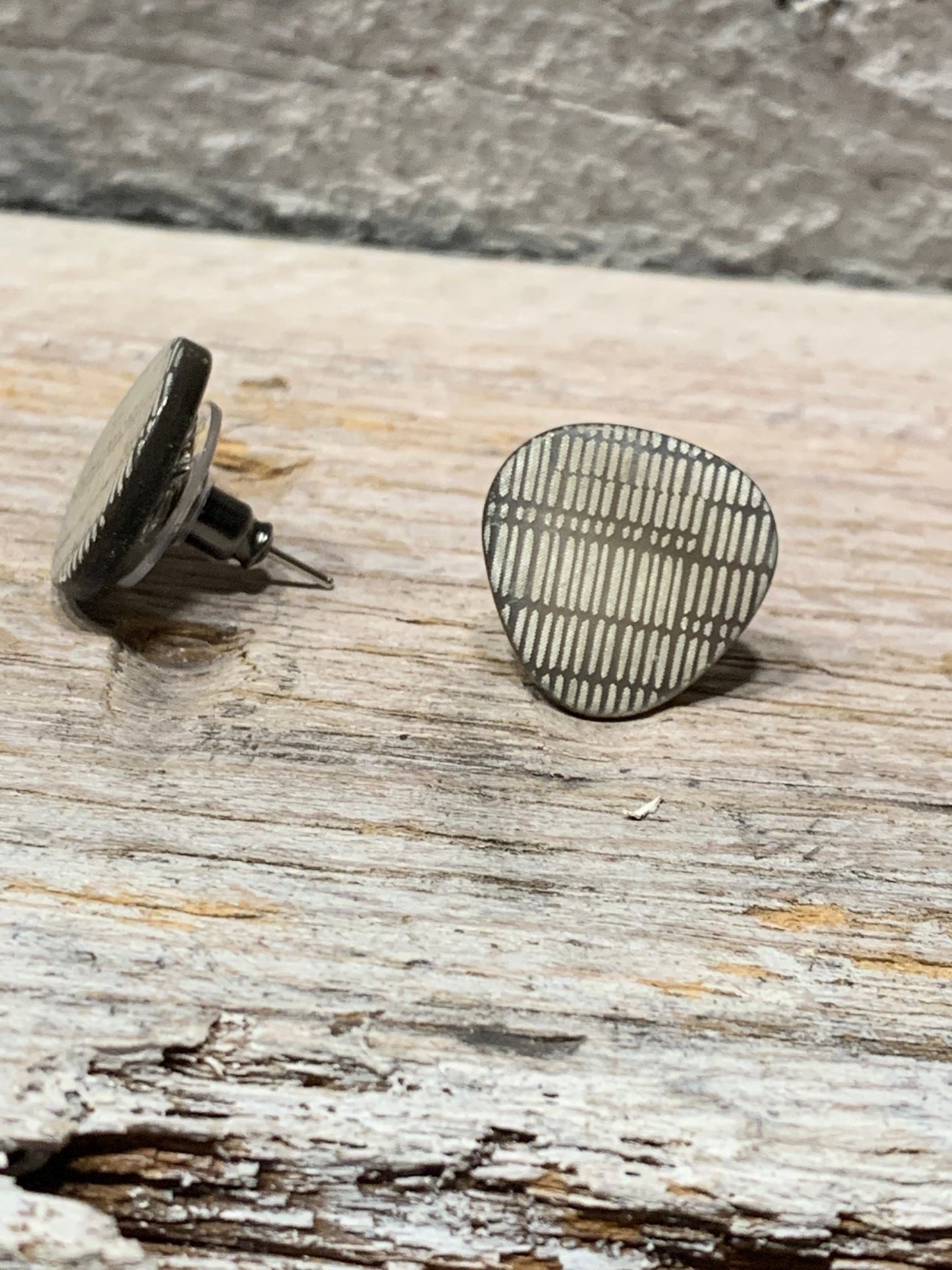 Edelstahl Ohrstecker Ornament – Handgemachte Ohrringe mit Perlmutt