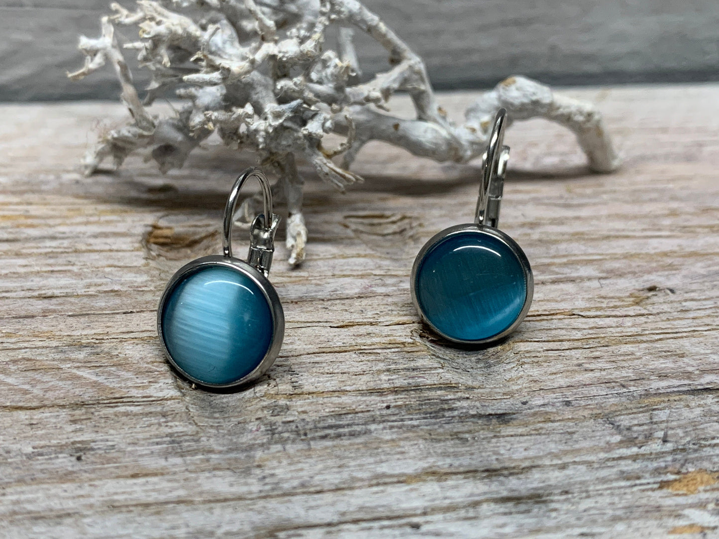 Ohrhänger Cateye in Türkis Blau – Handgefertigte Ohrringe