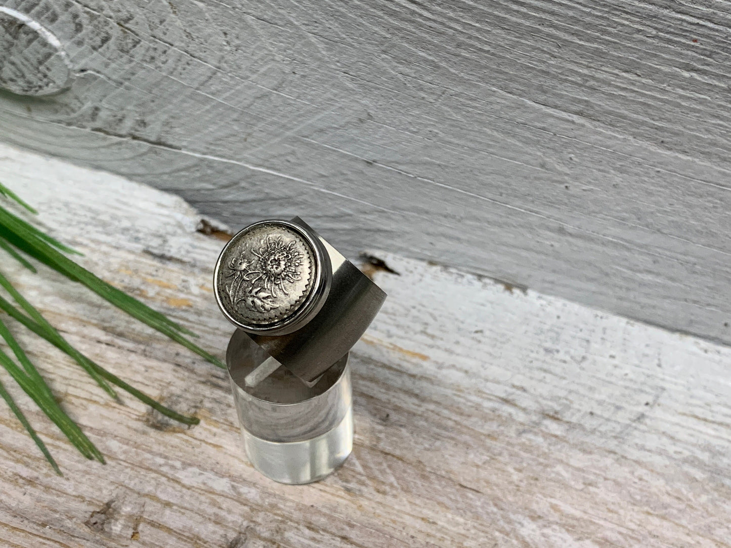 Breiter Edelstahlring Gr. 17 mit Löwenzahn Pusteblume – Eleganter Wechselschmuck