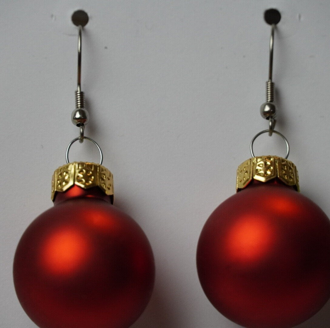 Ohrhänger Weihnachtskugeln - Stilvolle Glaskugeln in Rot und Gold